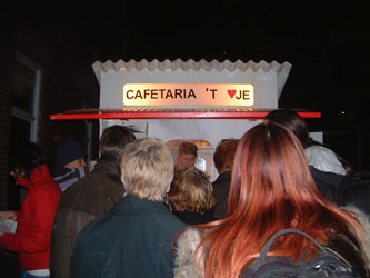 cafetaria 3